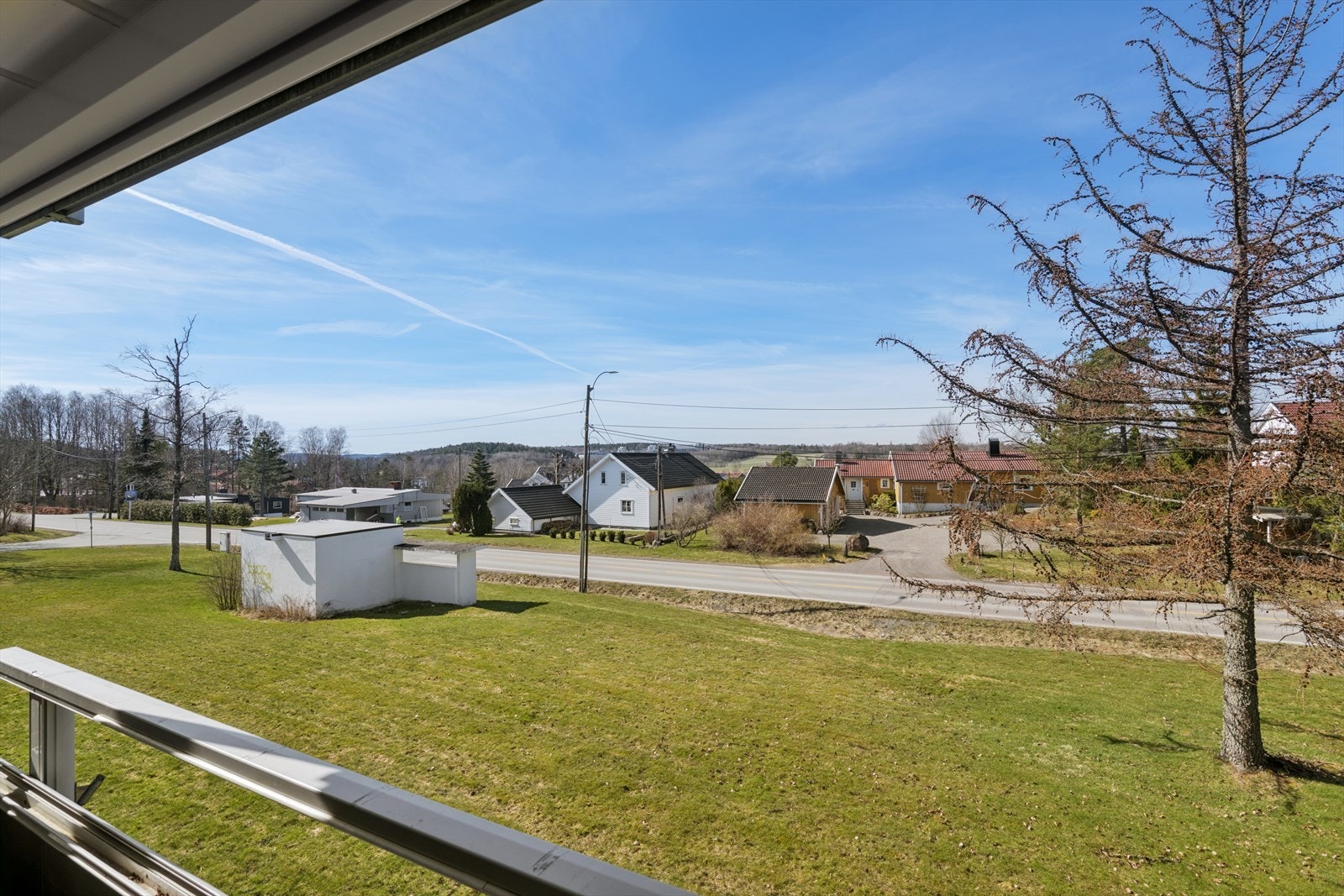 Leiligheten har en sentral beliggenhet i Vestskogen, som er et veletablert og attraktiv og barnevennlig boligområde. Galleribilde