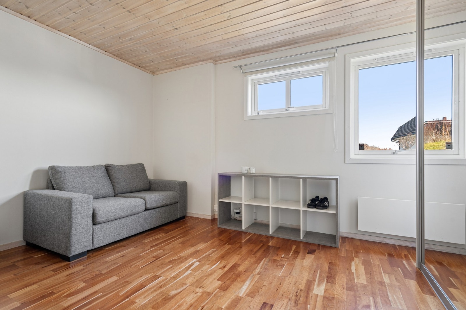 Et lyst og anvendelig rom, perfekt som barnerom, gjesterom eller kontor. Galleribilde