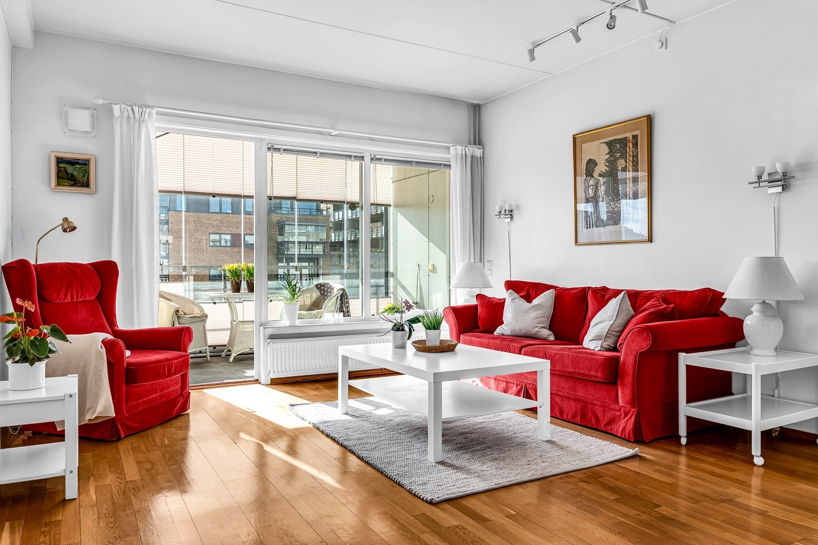 Leiligheten er lys og gjennomgående med fine kvaliteter som parkering i lukket garasjeanlegg med heisadkomst.
Fotograf: Håvard Daee Rognli Galleribilde