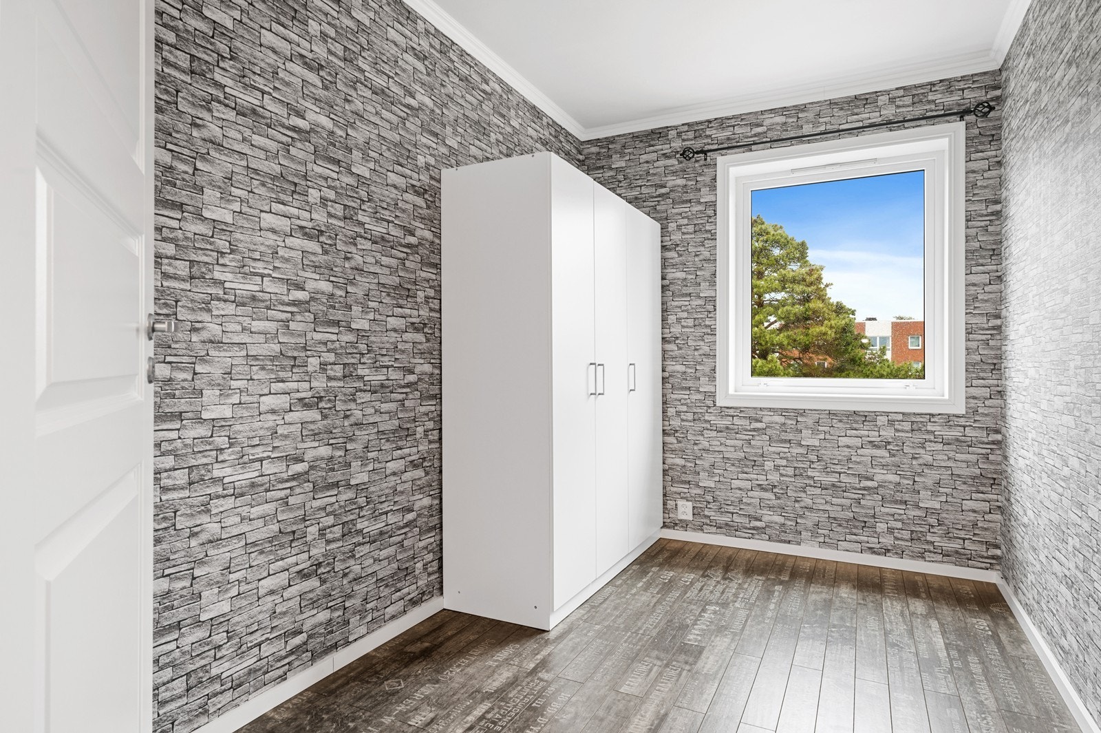 Det andre soverommet egner seg godt som barnerom, gjesterom eller kontor. Galleribilde