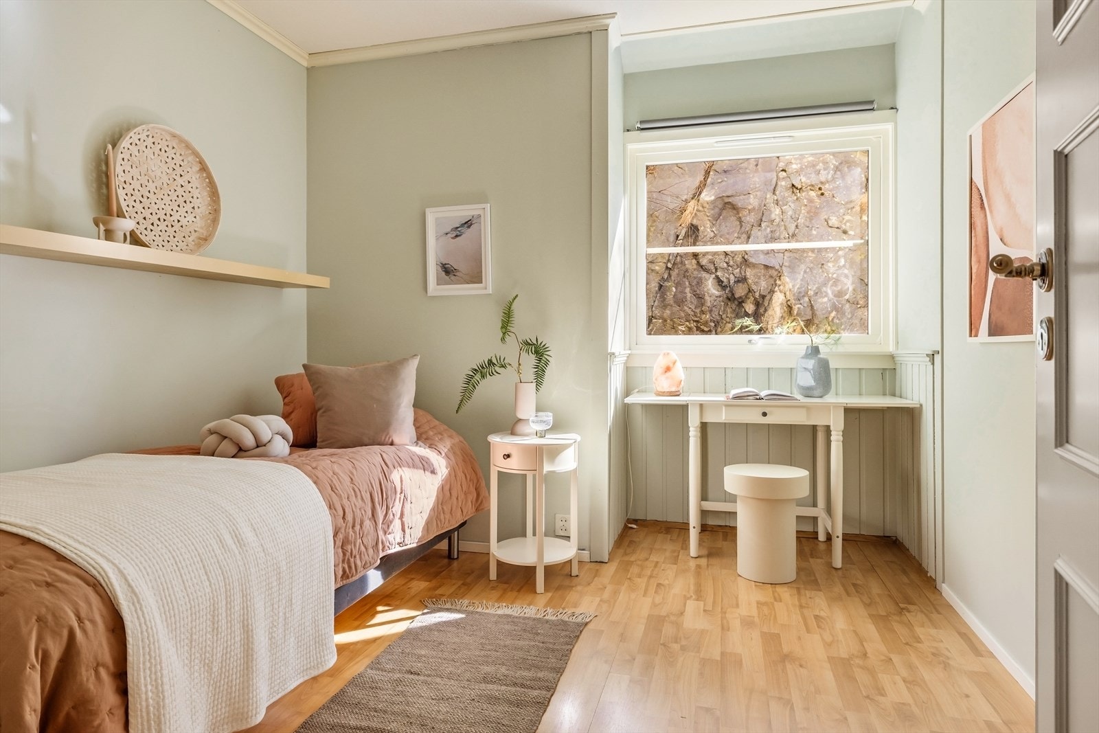 Soverom 2 er på 9 m². Galleribilde