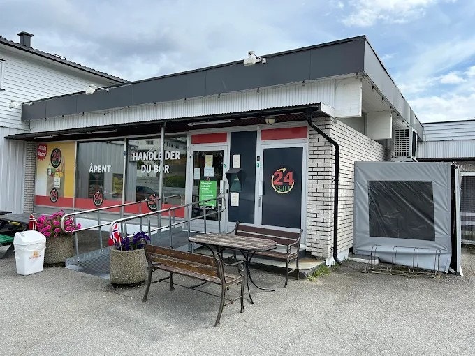 Nærbutikken 24/SJU på Filtvet.jpg Galleribilde