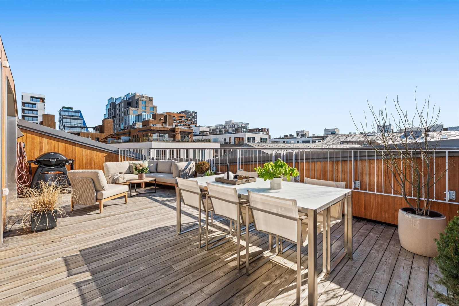 Privat takterrasse på hele 34 kvm. En av de aller største sentralt i Bjørvika Galleribilde