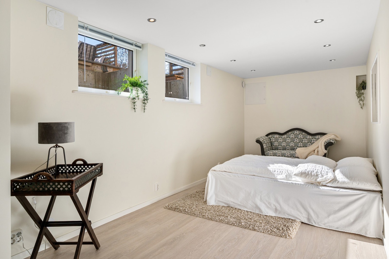 Her har du en kjellerstue på 18m². Galleribilde