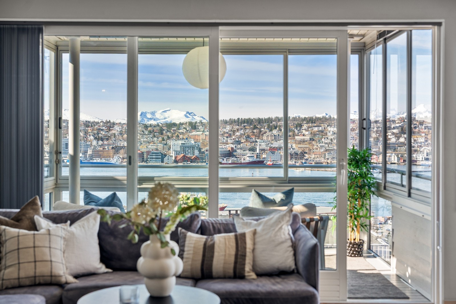 Velkommen til Iver Walnums veg 2 - Presentert av Tom Espen Stormo.