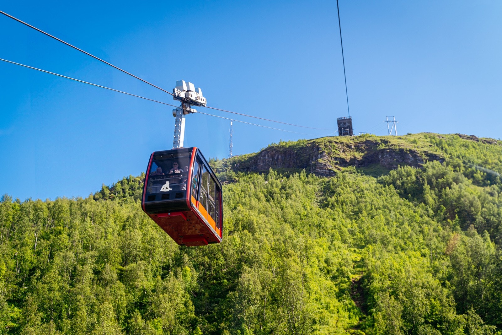 Tromsdalen Fjellheisen og flere fine turmuligheter like i nærheten.