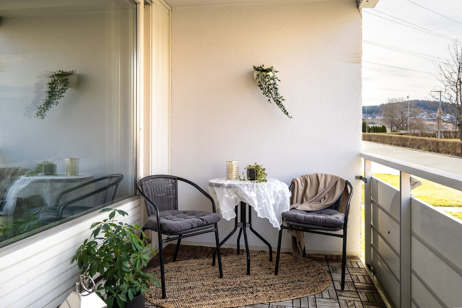 Uteplassen har egen grind ned til fellesareal. Galleribilde
