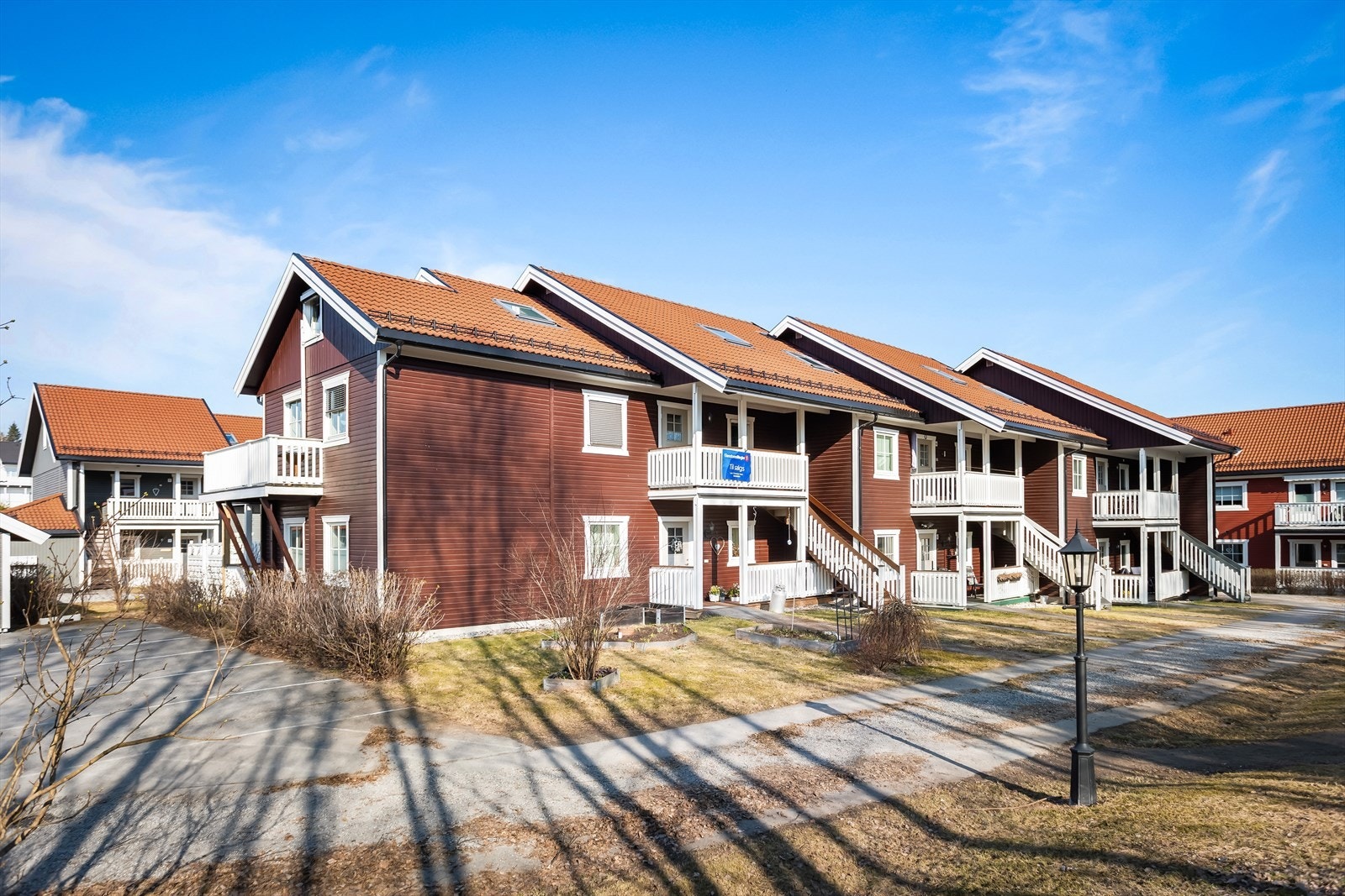 Leiligheten er en del av Sameiet Franstunet, som består av 50 boligseksjoner. Galleribilde