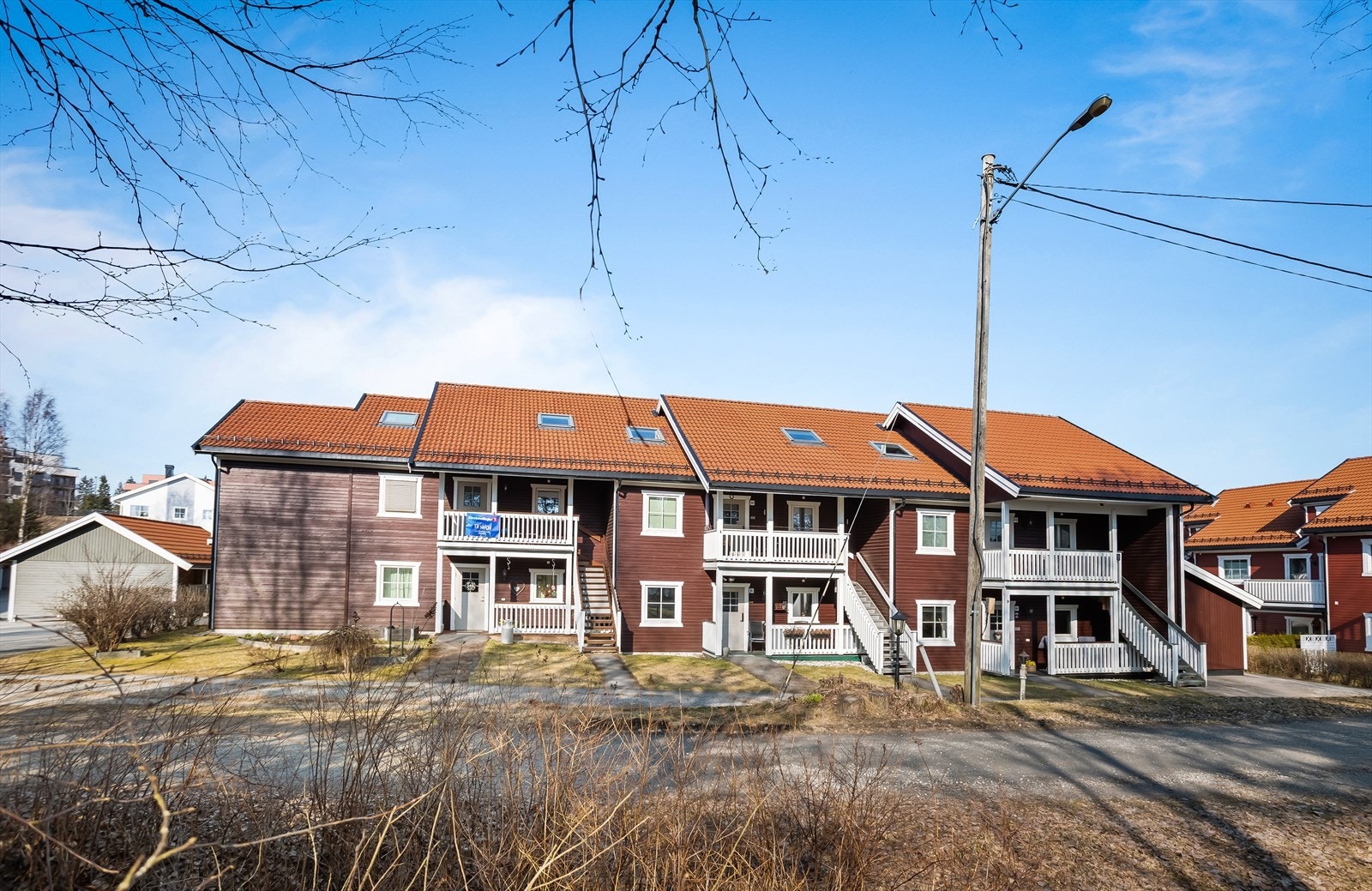 Eiendommen ligger i et etablert og barnevennlig boligområde. Galleribilde