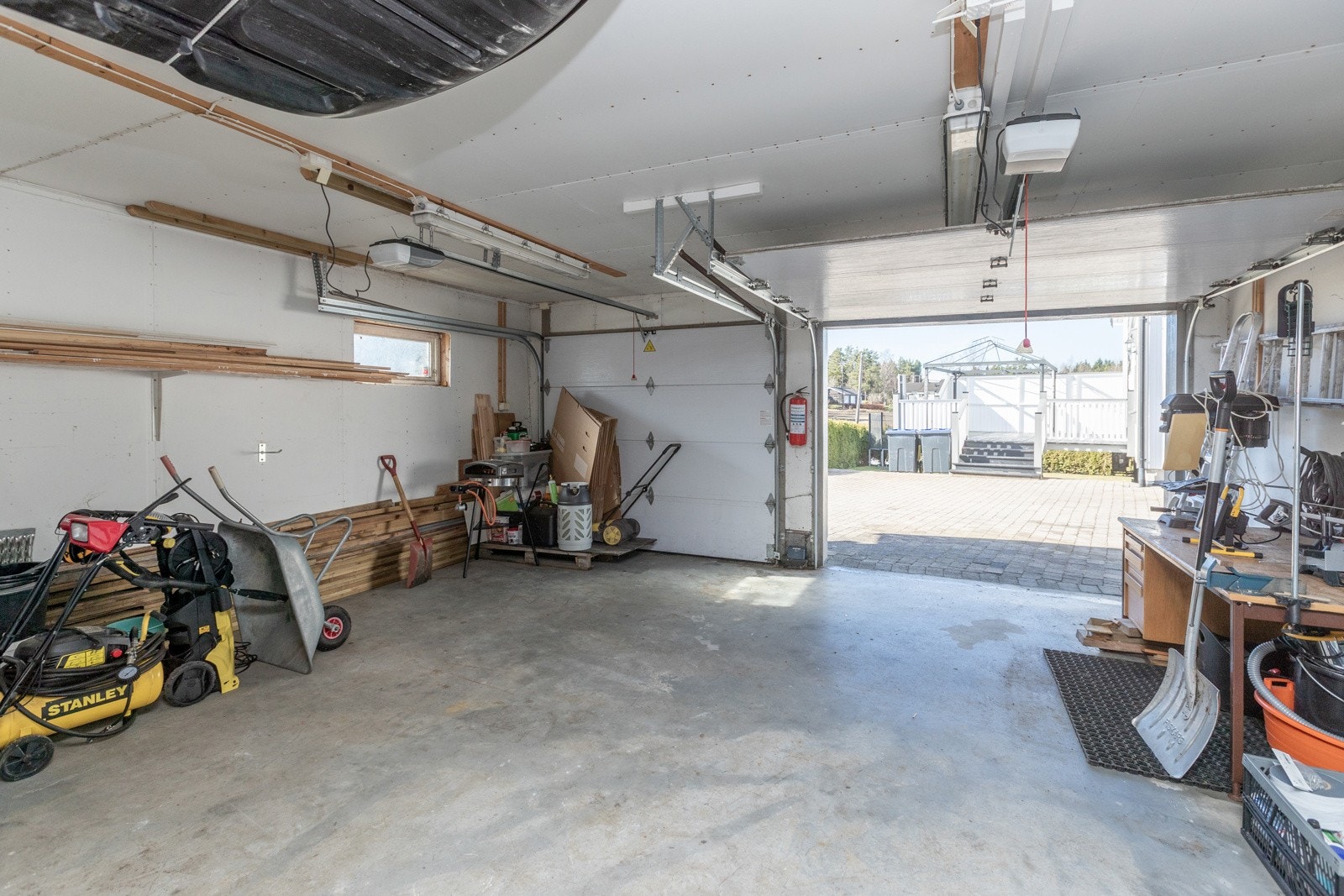 Stor garasje Galleribilde