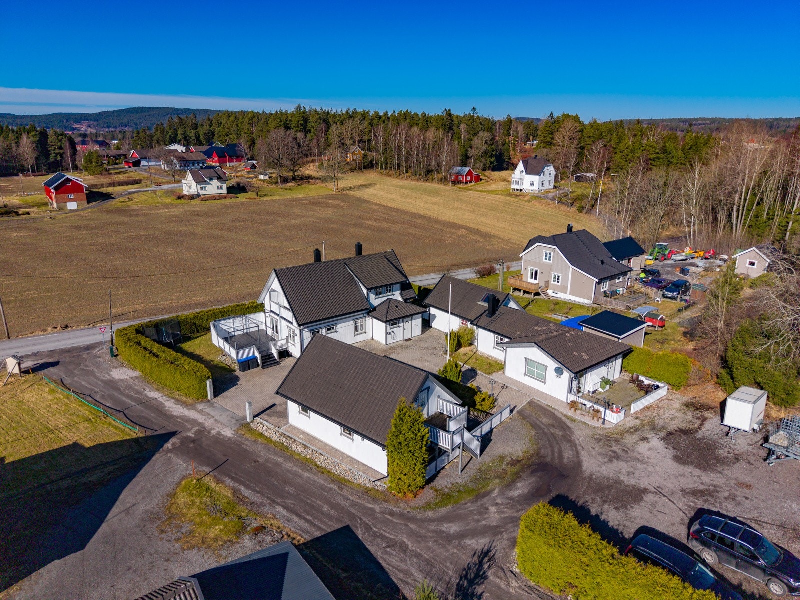 Varteig er et hyggelig tettsted nord i Sarpsborg - mot Rakkestad Galleribilde