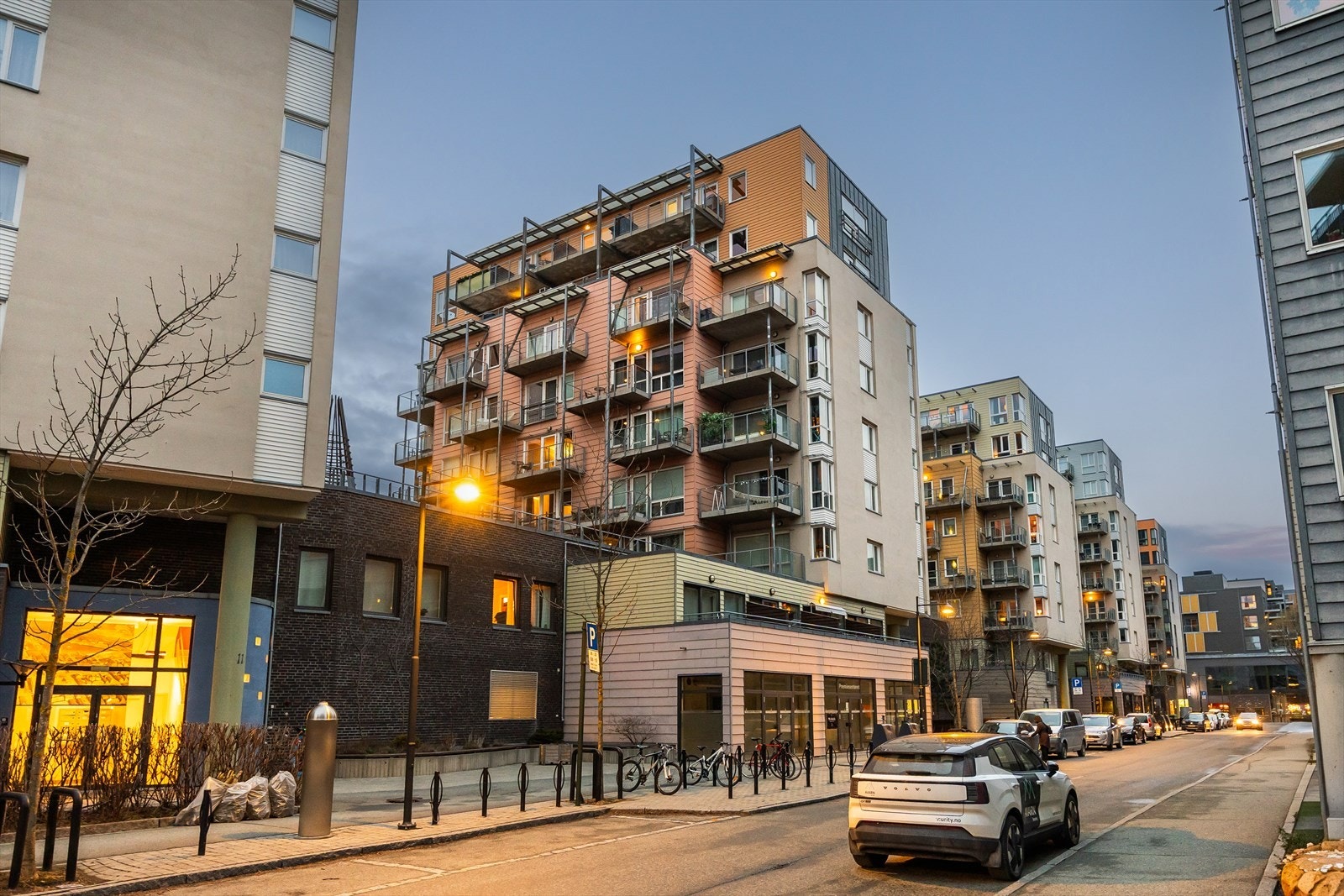 Det kan være mulighet for leie av privat parkeringsplass i garasje. Galleribilde