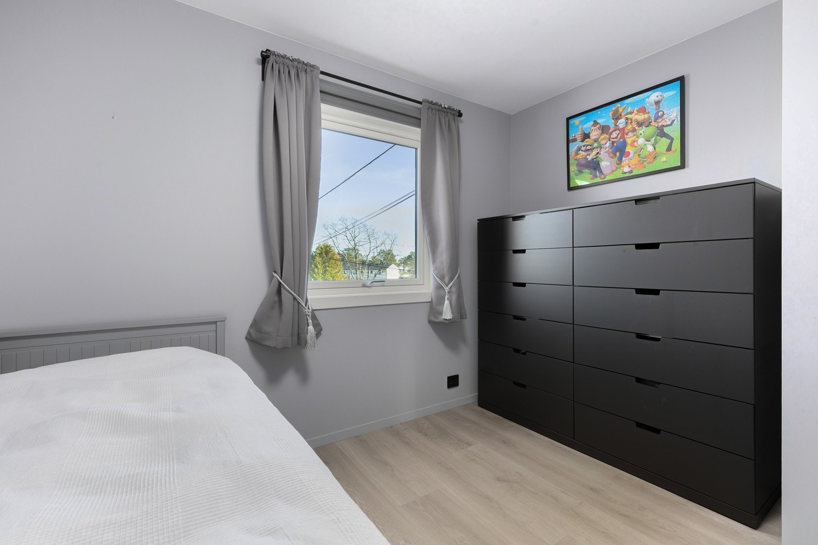 Alle soverommene er romslige og har plass til tilleggsmøblement. Galleribilde