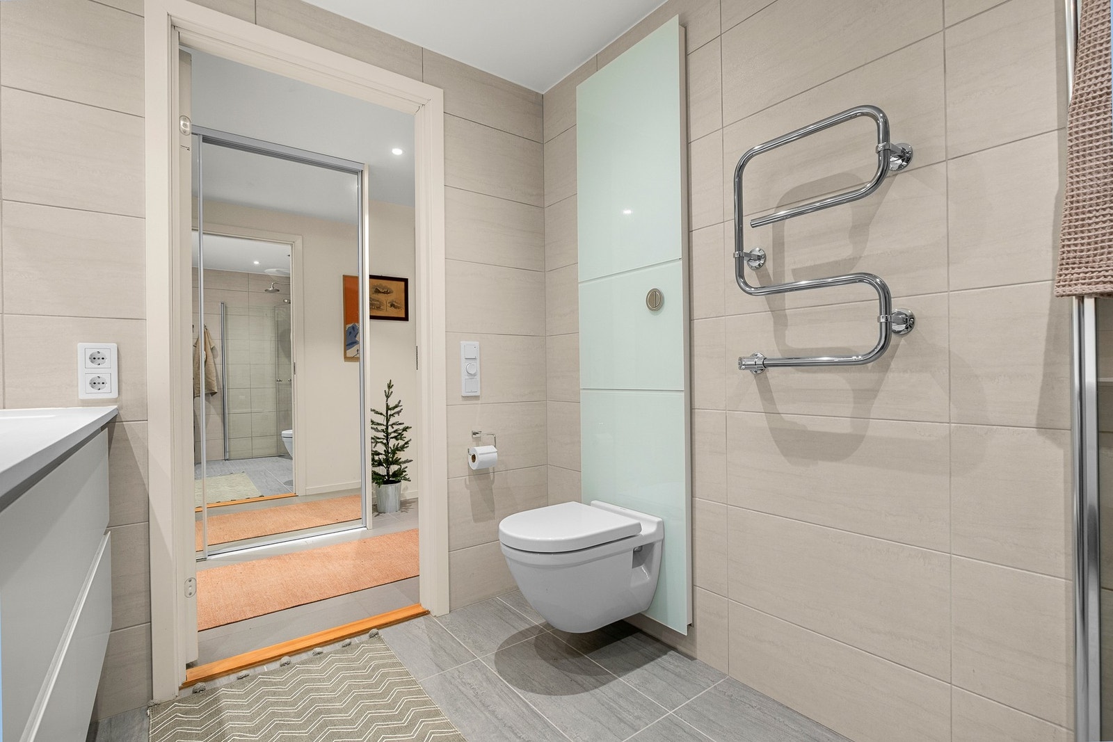 Badet har elektriske varmekabler Galleribilde