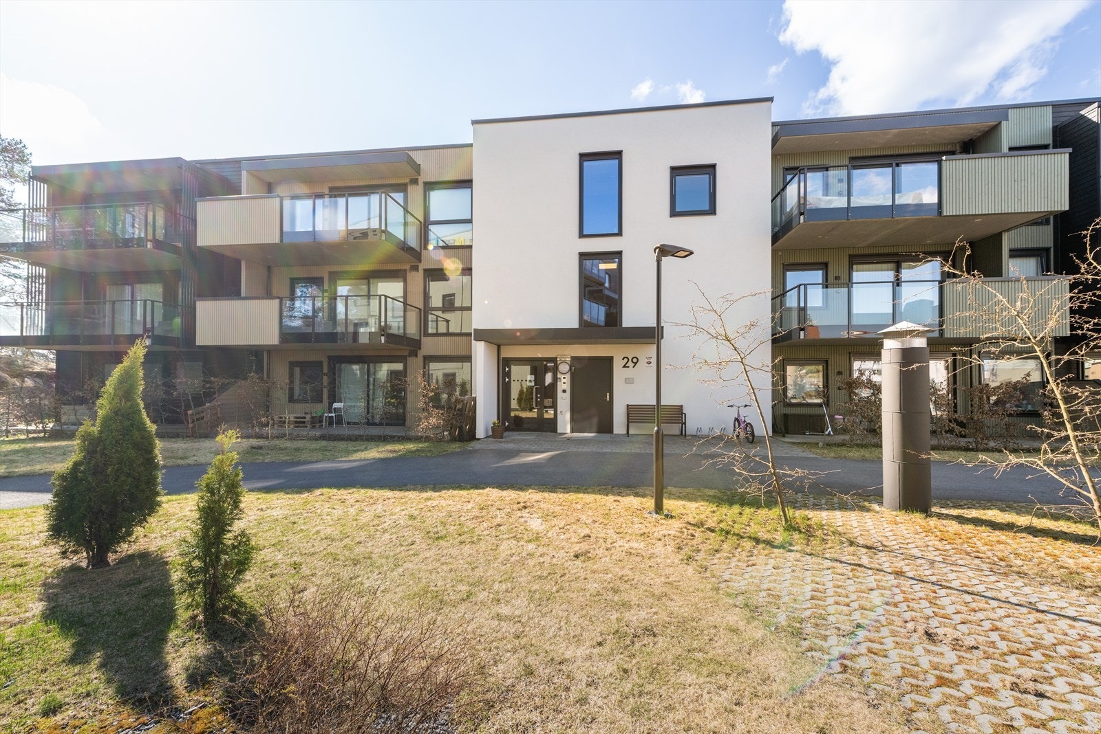 Fasade inngangsparti Galleribilde