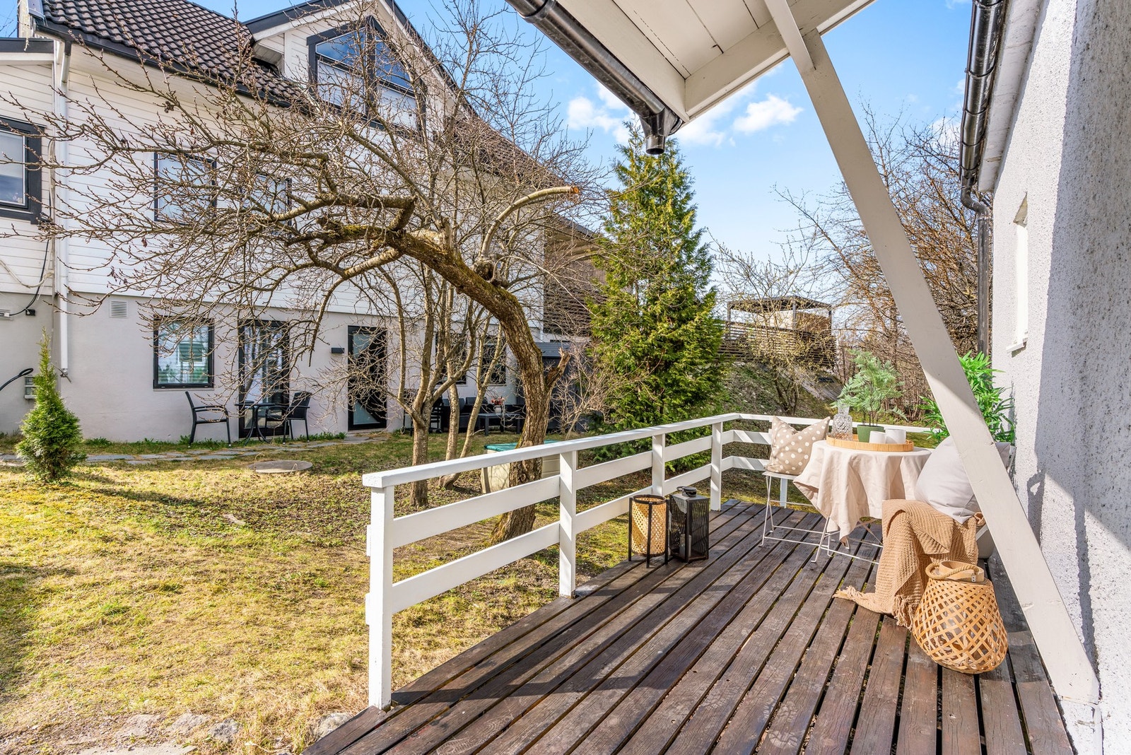 Vestvendt terrasse på 7 kvm. Galleribilde