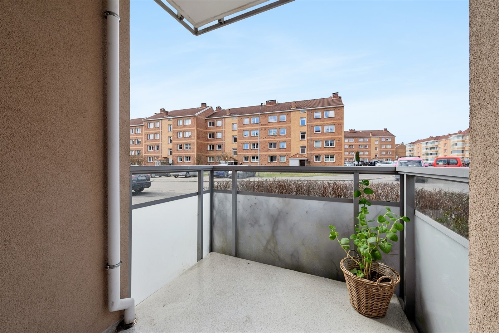 Fra stuen er det utgang til en hyggelig balkong på 4m². Galleribilde