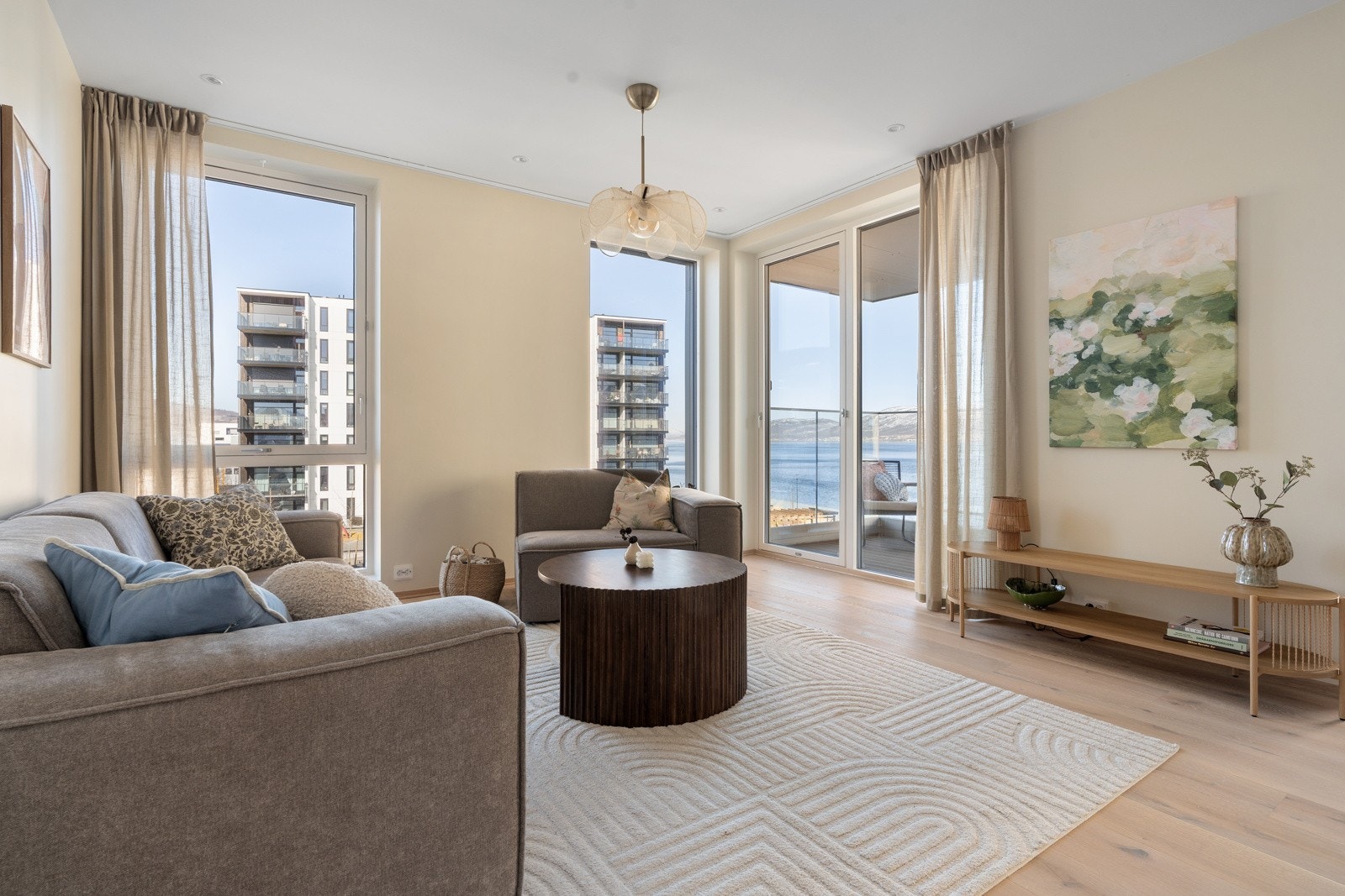 Velkommen til Alfons veg 32 - presentert av Stina Stormo!