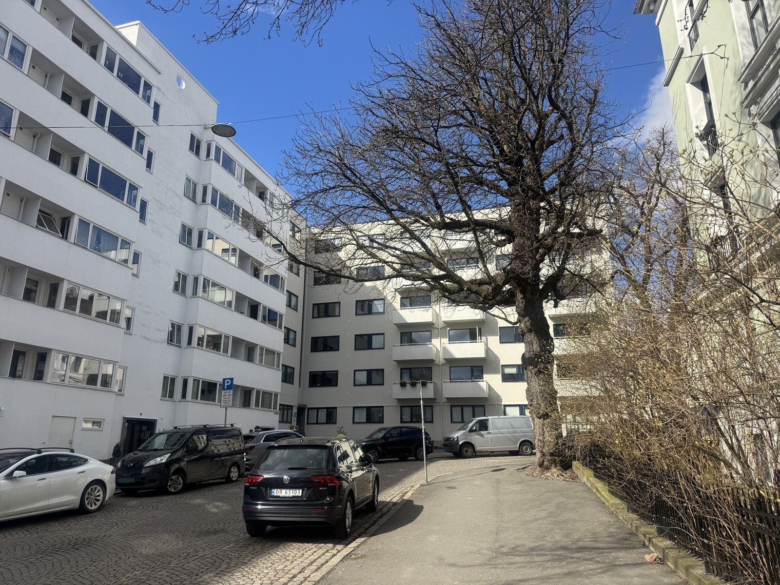 Leiligheten disponerer en kjellerbod på 2 m² for ekstra lagring. Galleribilde