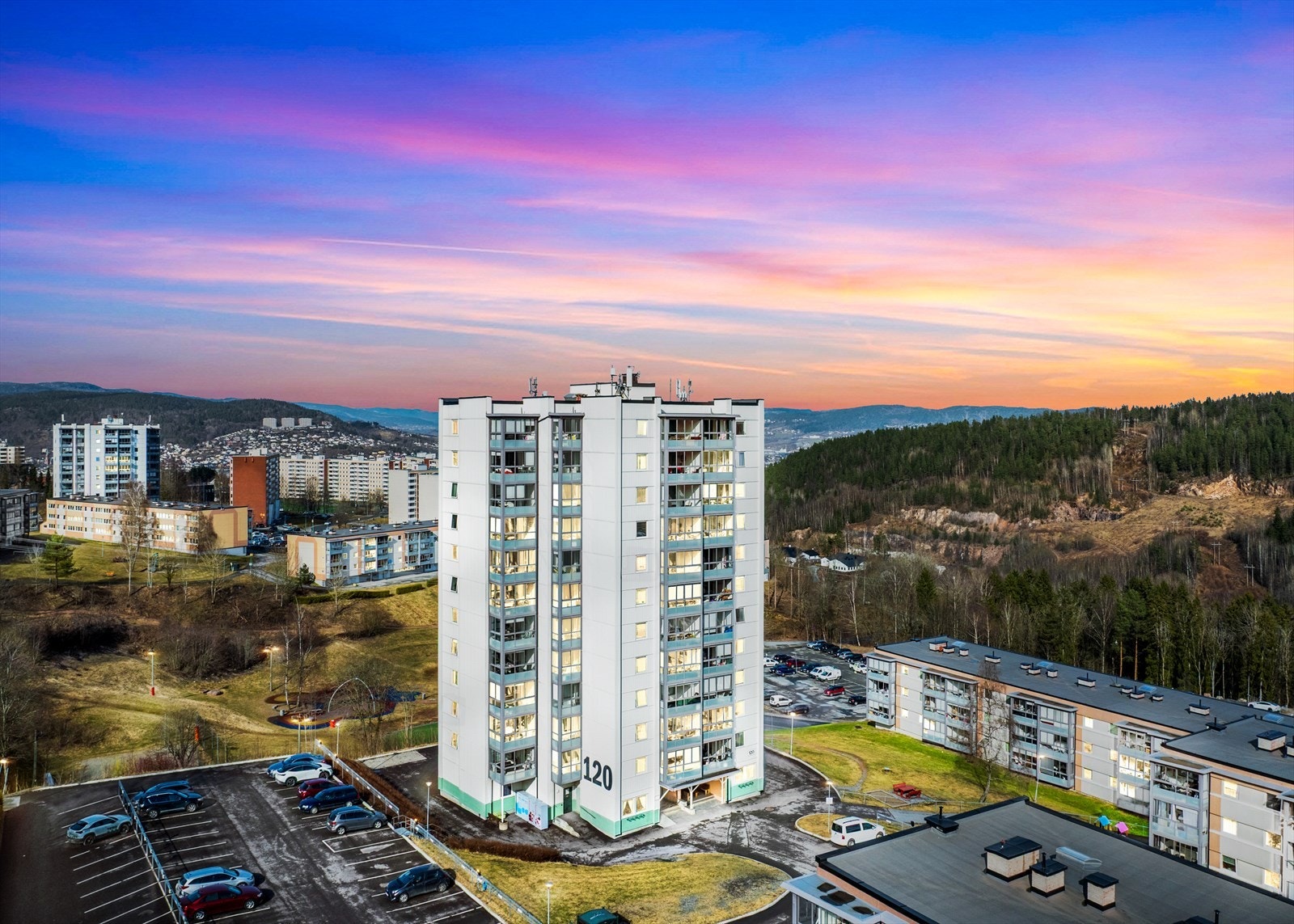 Leiligheten er beliggende i populære stjerneblokka på Fjell Galleribilde