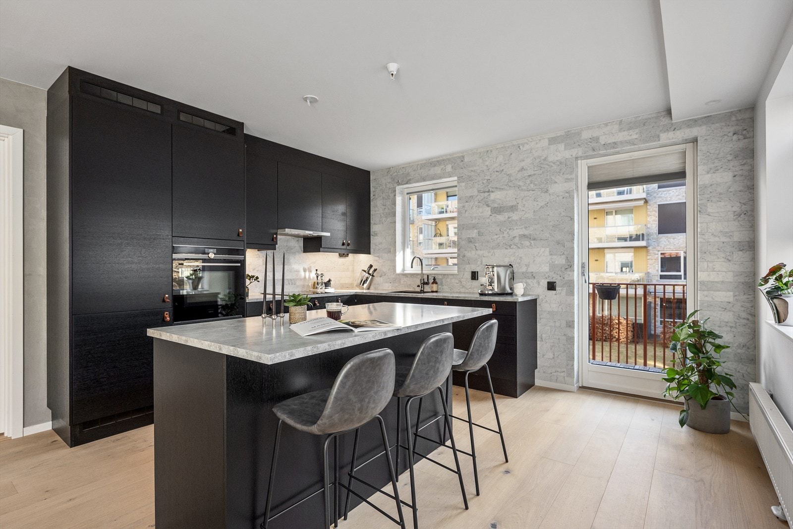 Det er gjort flere tilvalg på leiligheten, som setter et unikt preg på leiligheten. Galleribilde