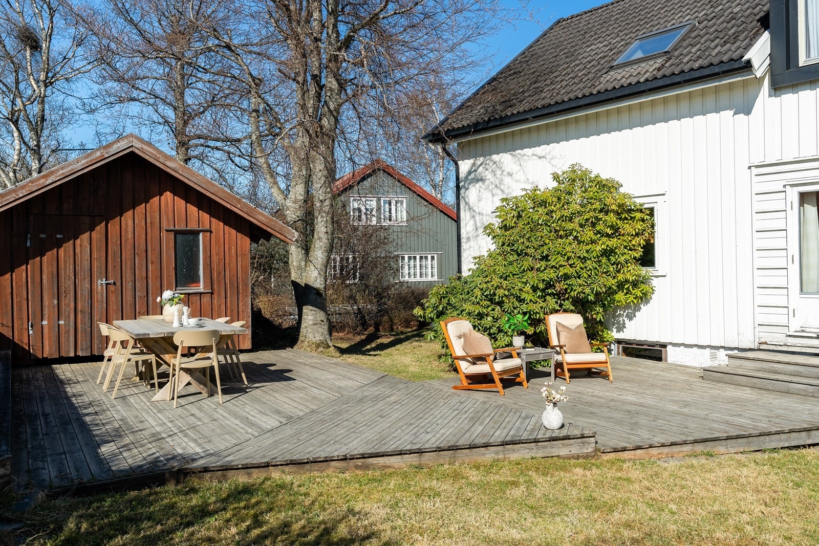 Terrassens størrelse gir god plass til å innrede i ulike soner. Galleribilde
