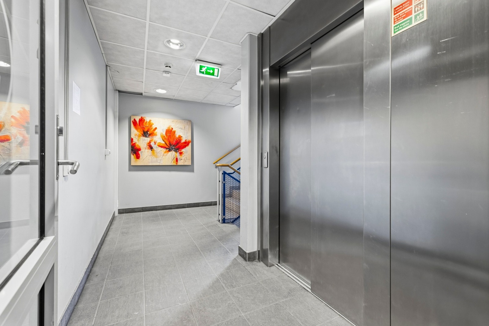 Det er heis i bygget Galleribilde