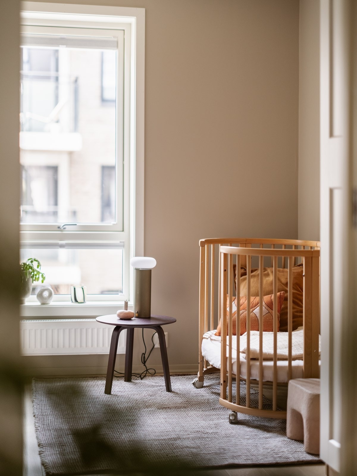 Her får minstemann i familien sin egen oase hvor fantasien får fritt spillerom. Galleribilde