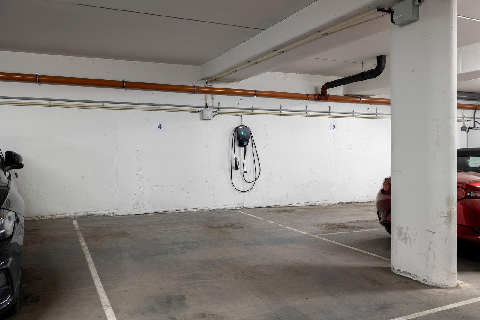 Mulighet for å kjøpe parkeringsplass i lukket garasjeanlegg. Galleribilde