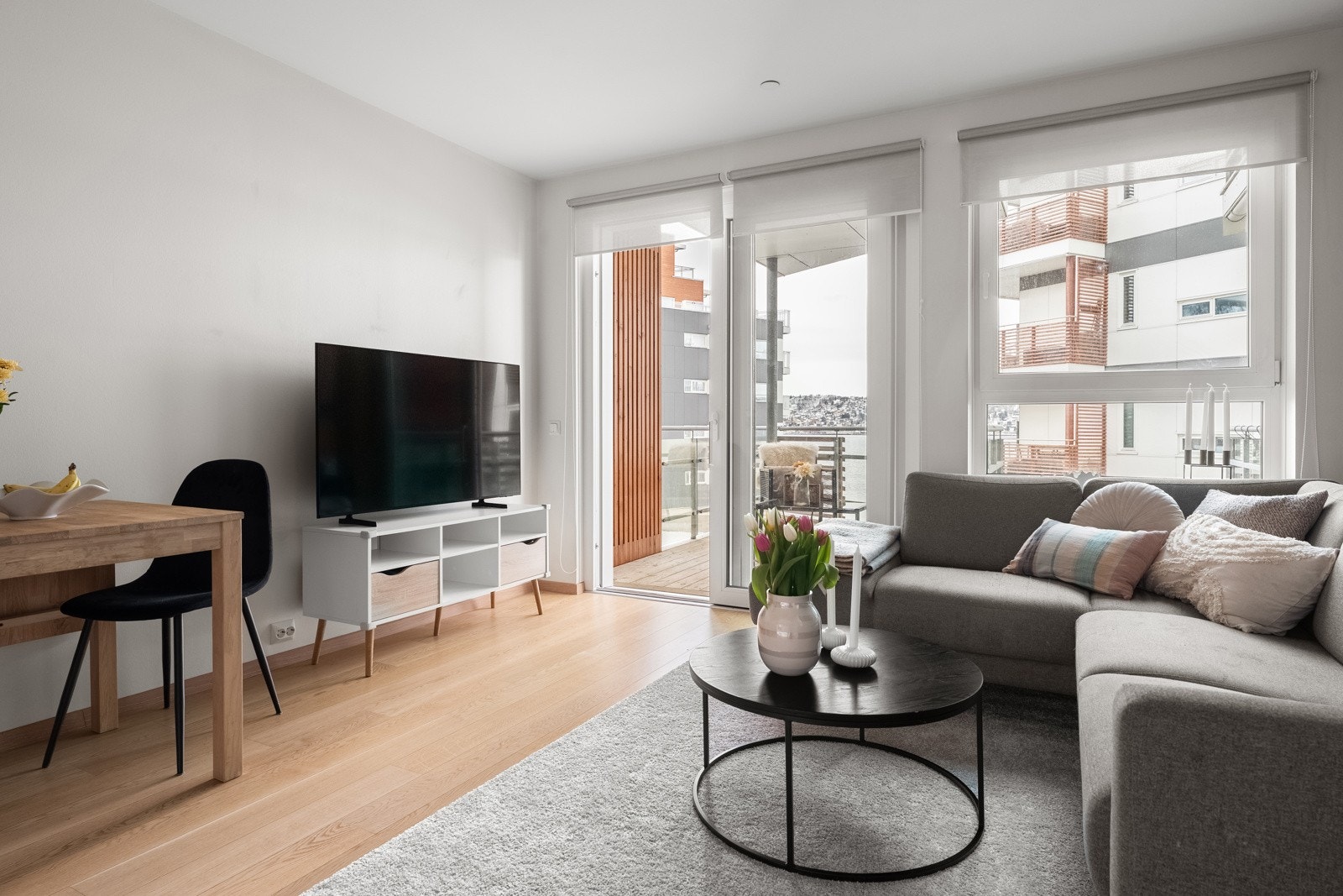 Velkommen til Tomasjordnes 35 - Presentert av Sne Eiendomsmegling v/Robin C. Lund!