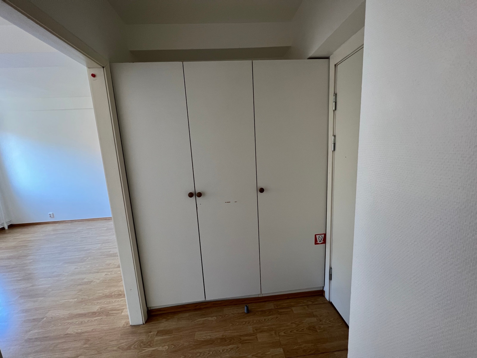 Garderobe gang Galleribilde