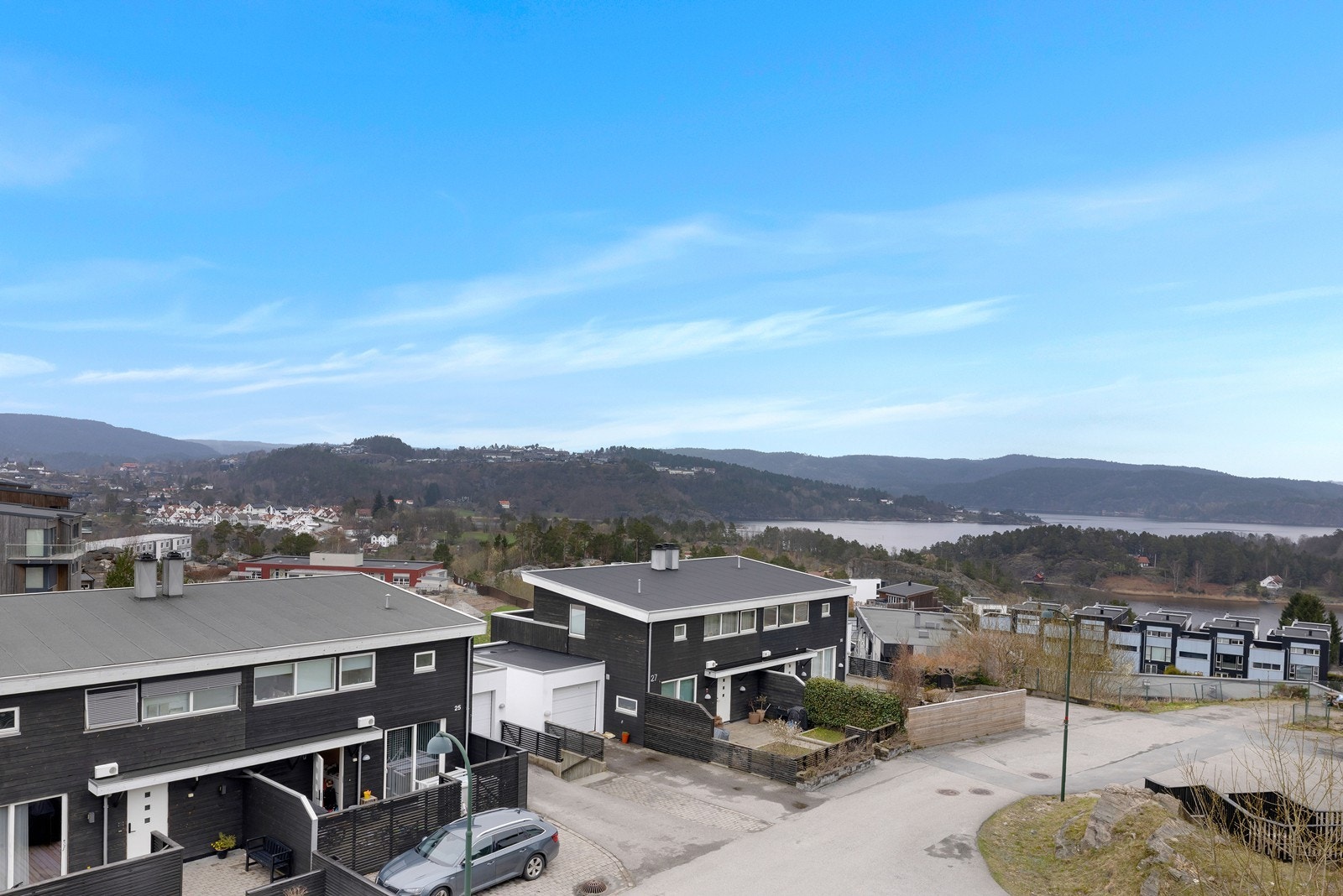 Utsikt fra stue. Galleribilde