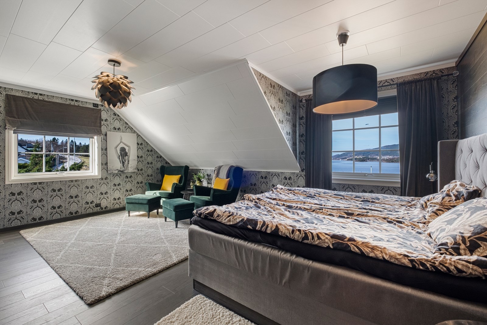 Loft - Hovedsoverom er stort og innbydende Galleribilde