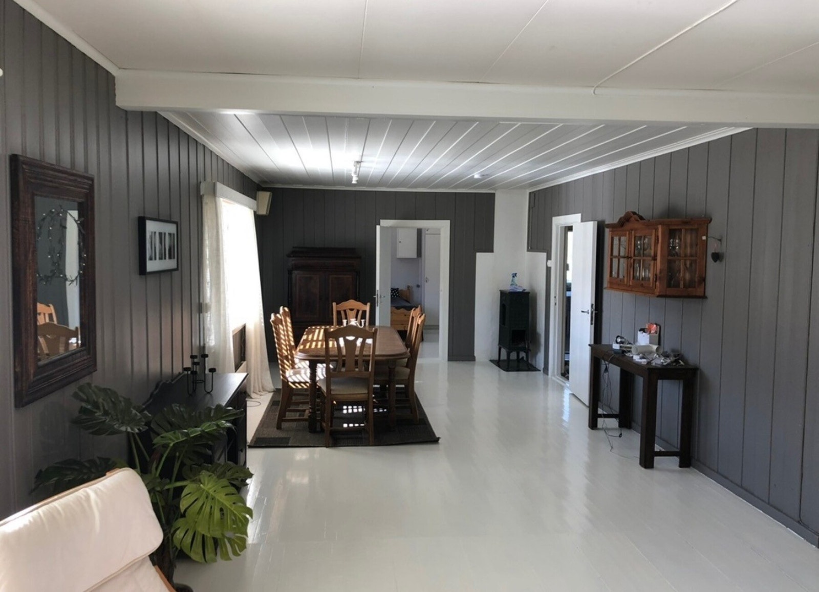 Hyggelig stue/spisestue med god plass til ønsket møblement.
Foto: selgers eget bilde Galleribilde