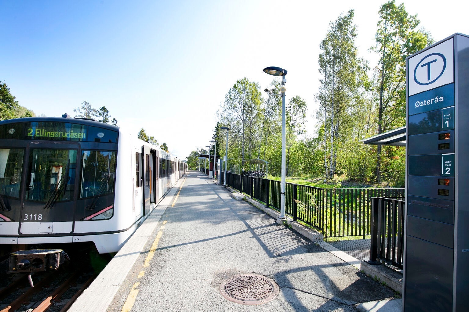 Gangavstand til T-bane ved Østerås stasjon eller ned til Jar stasjon Galleribilde