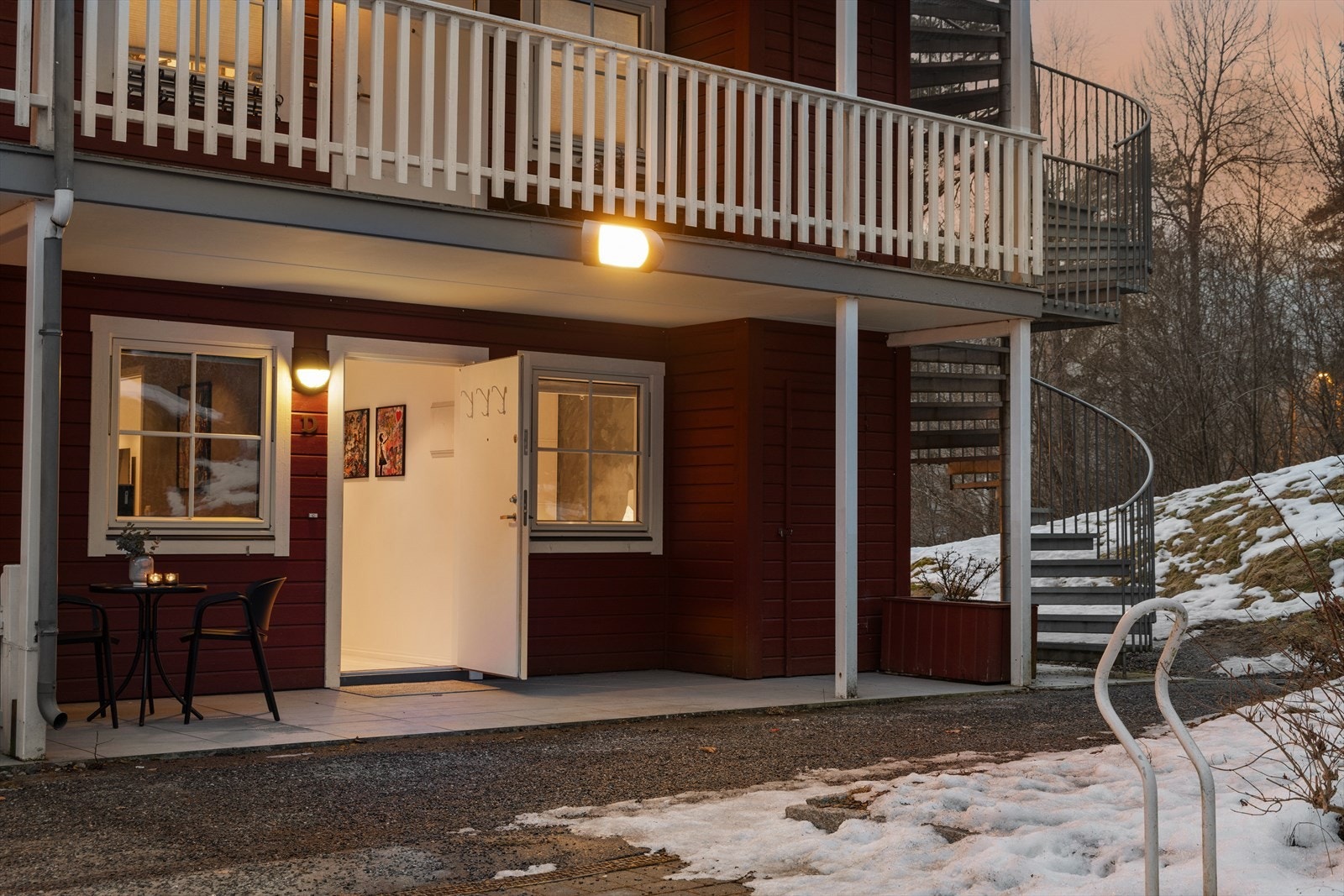 Leiligheten har adkomst fra bakkeplan Galleribilde