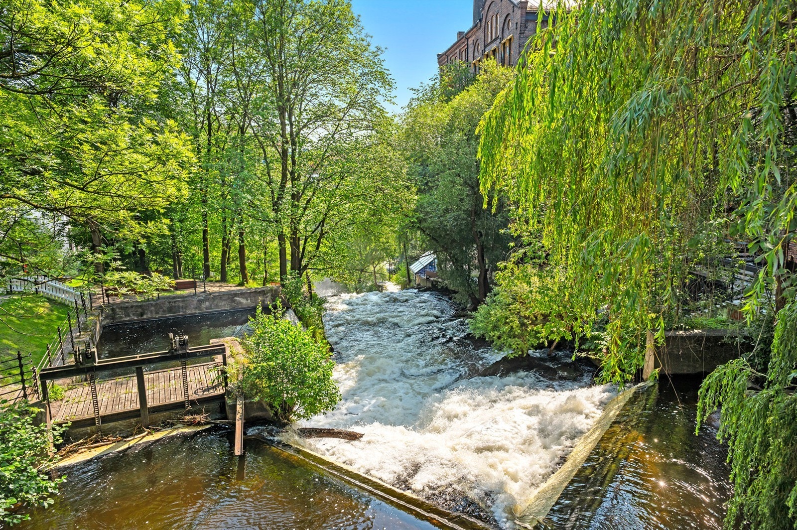 Akerselva inviterer til flotte tur- og rekreasjonsmuligheter året rundt, rett utenfor døren. Galleribilde
