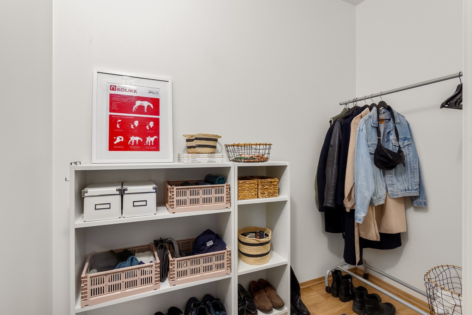 Videre har du adkomst til en innvendig bod fra entréen. Galleribilde
