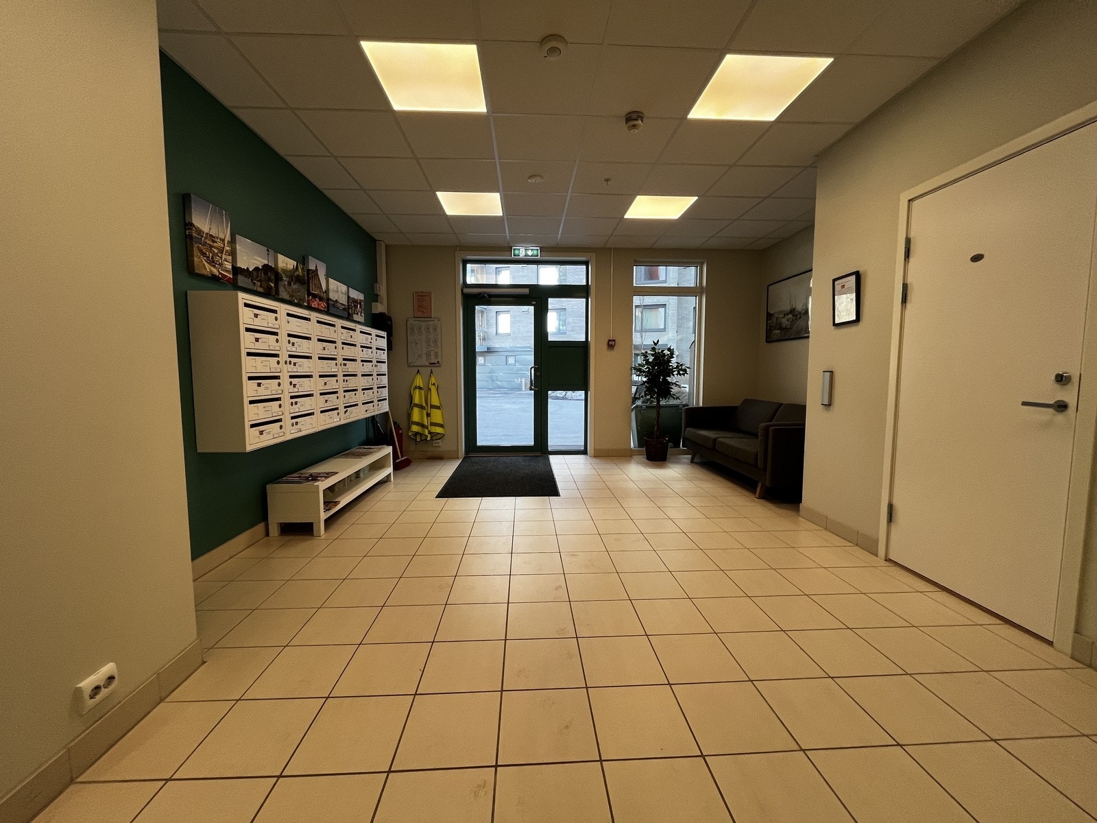 Hyggelig og fint inngangsparti Galleribilde