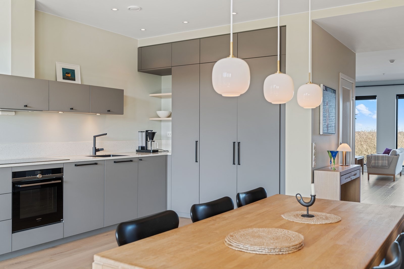 Spiseplass for 8 personer Galleribilde