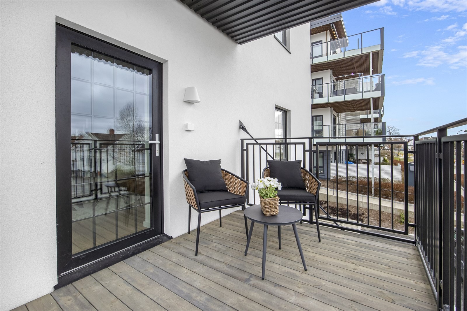 Balkongene er på henholdsvis 6,9 og 5,7 m². Galleribilde
