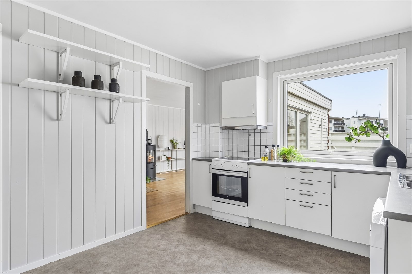 God plass for spisegruppe på kjøkkenet. Galleribilde