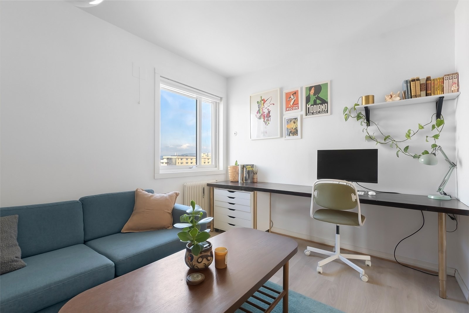 Rommet har flere bruksmuligheter og kan enkelt innredes som et ekstra soverom. Galleribilde