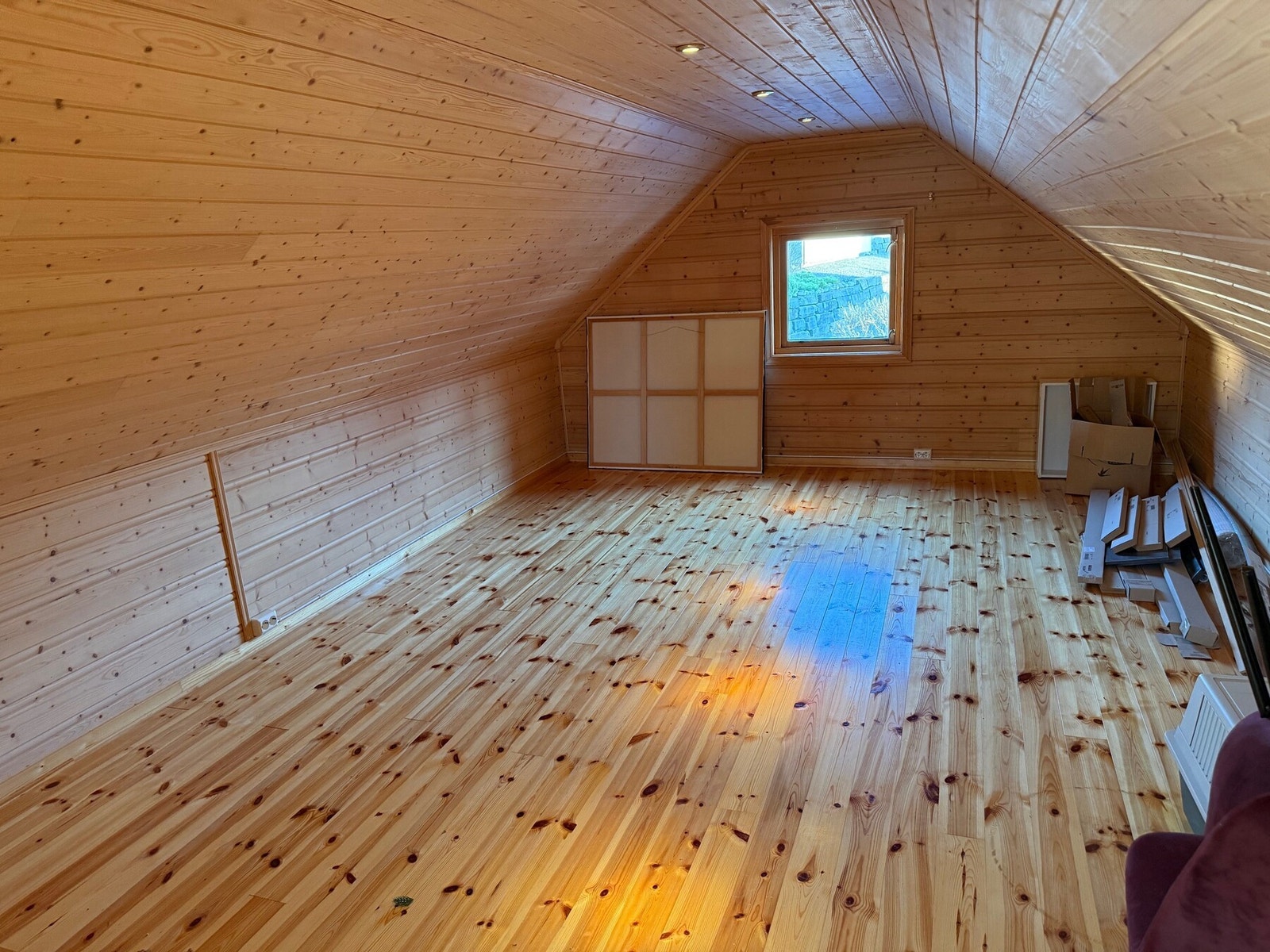 Garasjeloft. Galleribilde