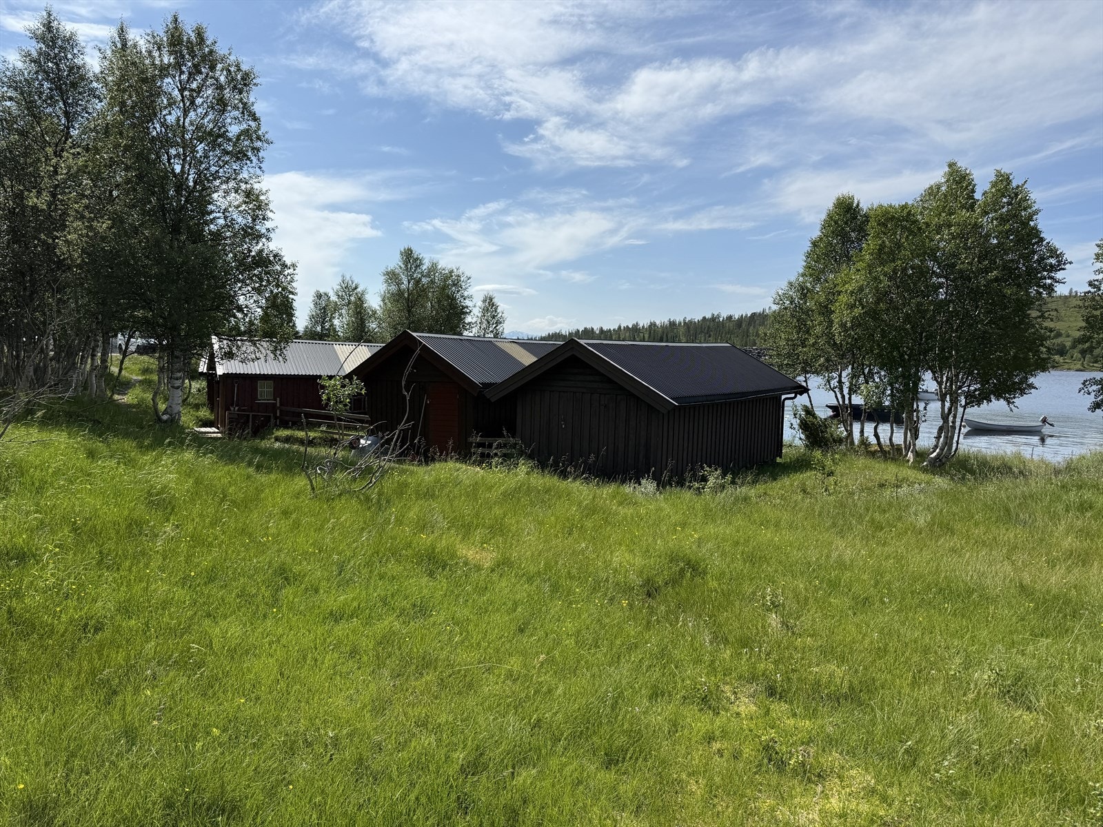 Båtnaust ved vannkanten Galleribilde