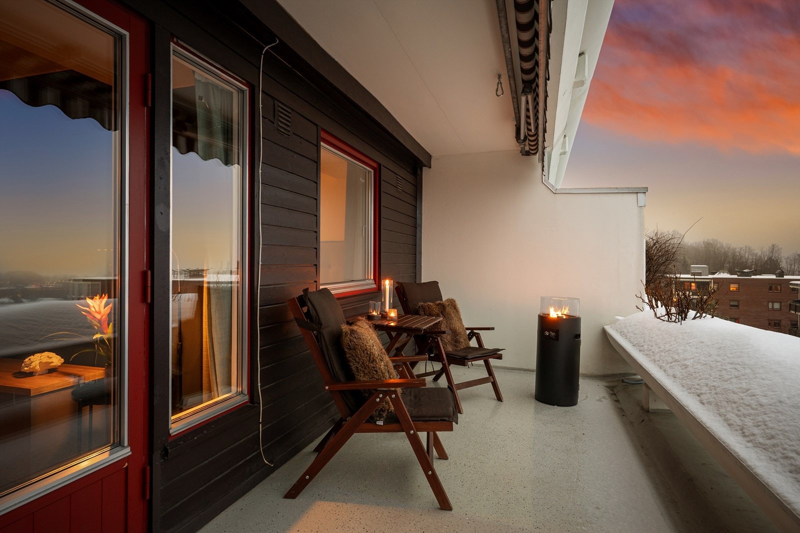 Romslig terrasse på ca. 22 kvm Galleribilde