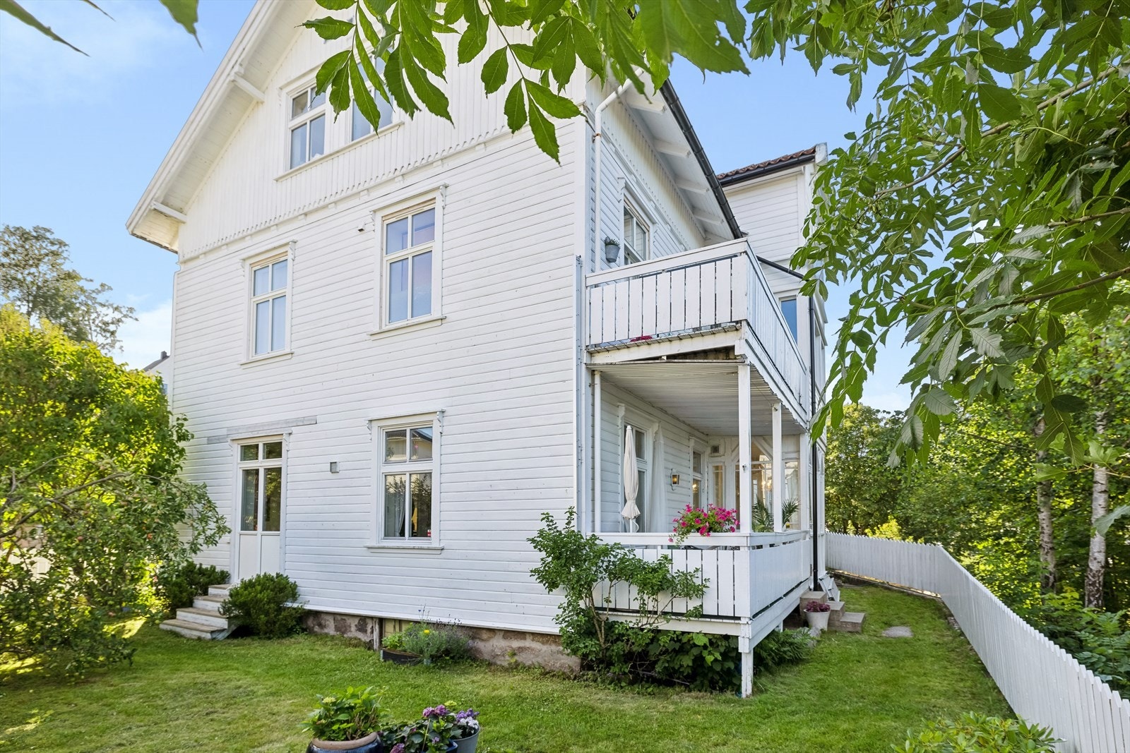Utebilder fra sommer Galleribilde