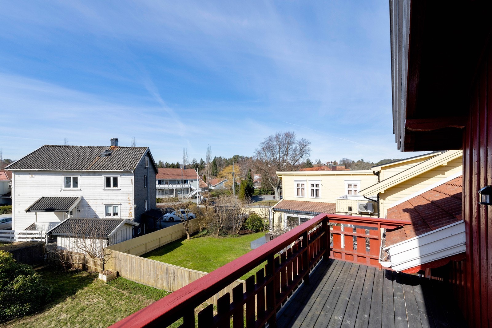 Solrik balkong med utgang fra stuen Galleribilde
