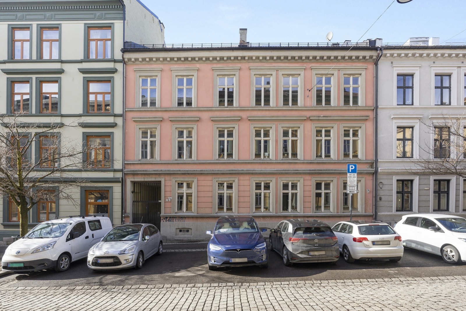 Leiligheten har sentral beliggenhet i på Nedre Tøyen. Galleribilde