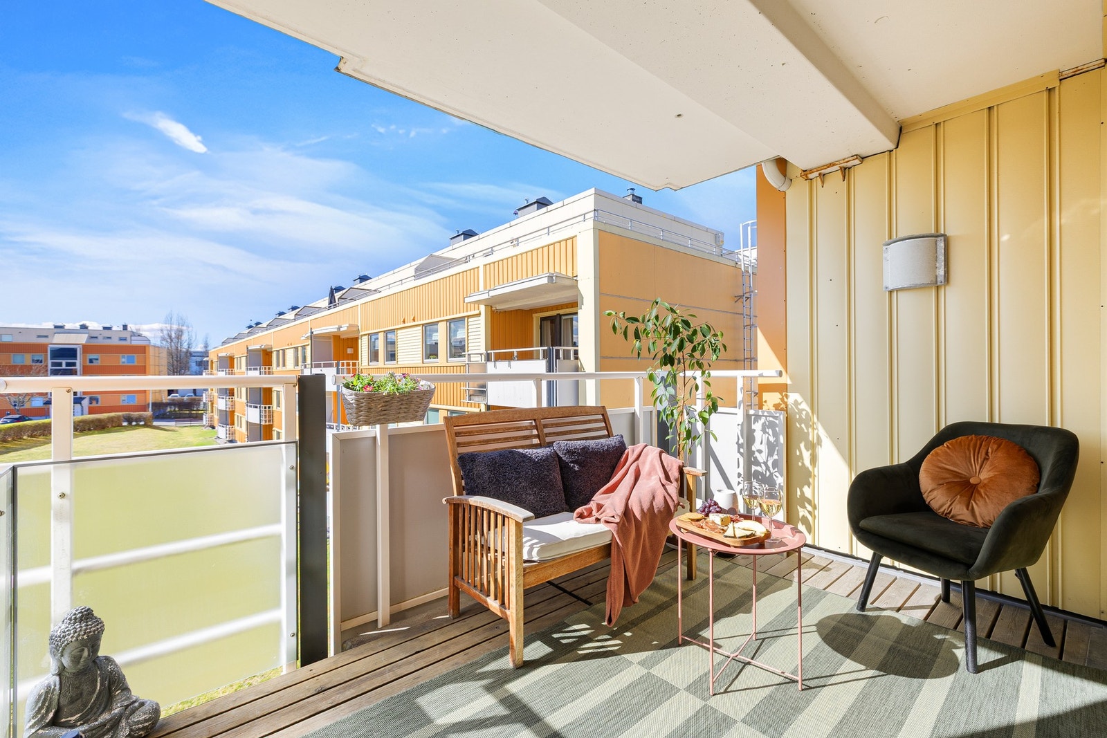 Her er det god plass til å opprette en hyggelig sittegruppe. Galleribilde